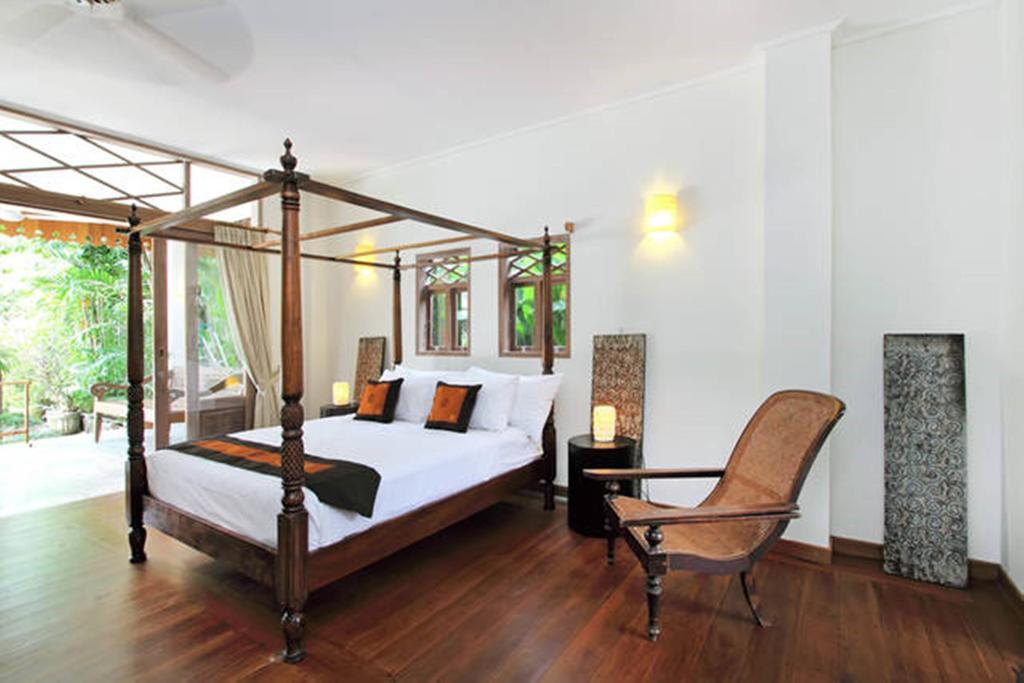 Villa Varuna Legian Rum bild